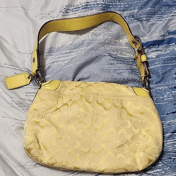 Coach Yellow Shoulder Bag - Picture 2 of 6